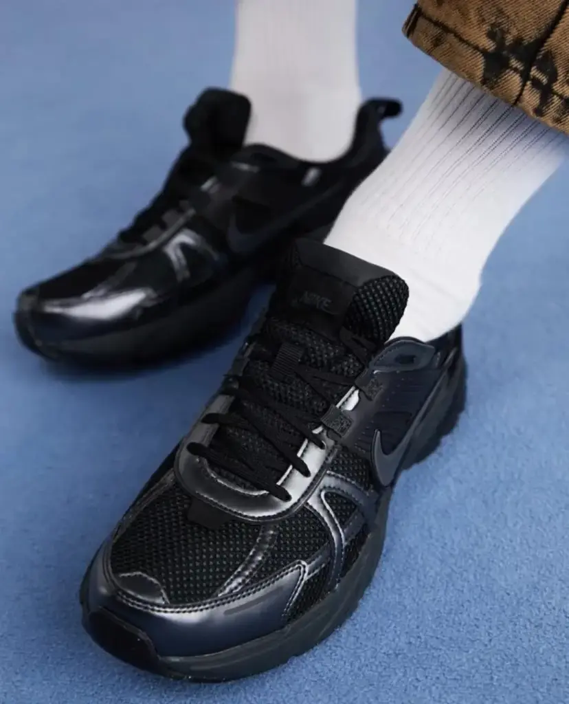 Nike V2K Run WMNS Black Anthracite